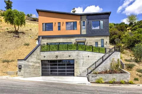 8504 Outland Vw, Sun Valley, CA 91352