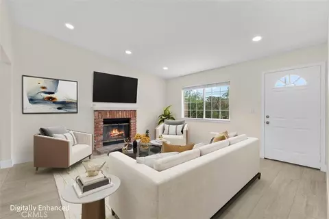 8161 Laurel Cyn, North Hollywood, CA 91605