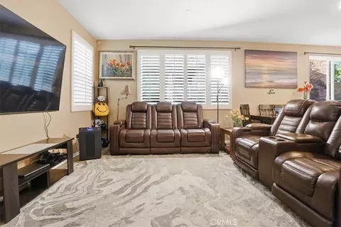 2886 Villa Catalonia Ct, Corona, CA 92881