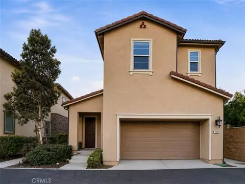 2886 Villa Catalonia Ct, Corona, CA 92881