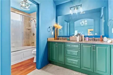 Bath - 1253 Golden Rule, Lake Arrowhead, CA 92352 photo 1 of 6