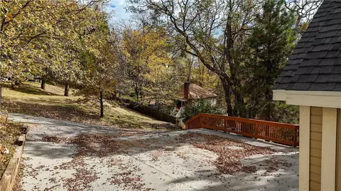 Exterior - 1253 Golden Rule, Lake Arrowhead, CA 92352 photo 7 of 11