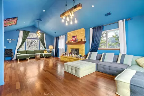 Living - 1253 Golden Rule, Lake Arrowhead, CA 92352 photo 3 of 3