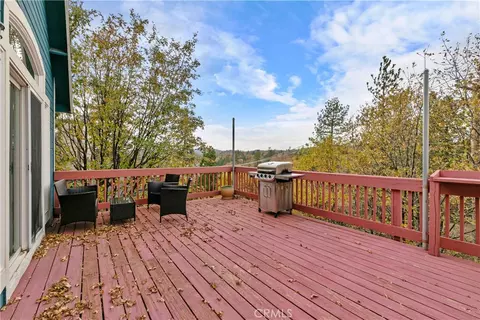 Exterior - 1253 Golden Rule, Lake Arrowhead, CA 92352 photo 8 of 11