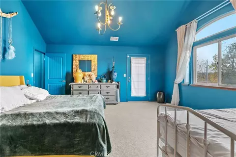 Bedroom - 1253 Golden Rule, Lake Arrowhead, CA 92352 photo 4 of 10
