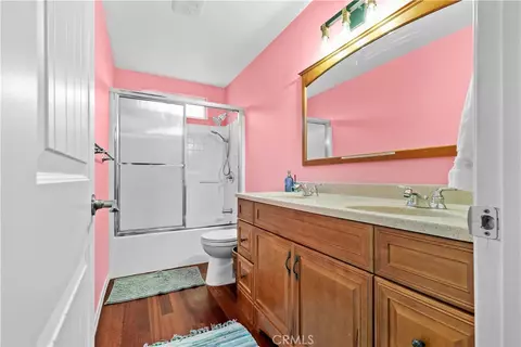 Bath - 1253 Golden Rule, Lake Arrowhead, CA 92352 photo 3 of 6