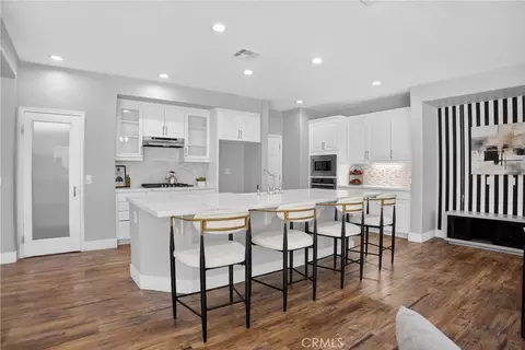 Entry Way - 2400 Allysum, Palmdale, CA 93551 photo 5 of 10