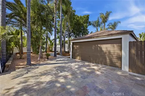 6845 Aura Ave, Reseda, CA 91335