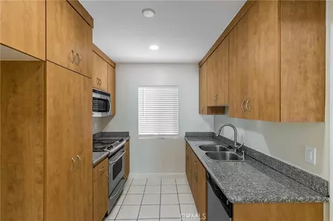 Kitchen - 1935 Alpha Rd #238, Glendale, CA 91208 photo 1 of 3
