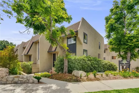 2710 Piedmont #23, Montrose, CA 91020