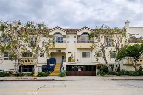 11038 Camarillo St #13, North Hollywood, CA 91602
