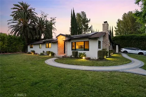 6013 Lubao Ave, Woodland Hills, CA 91367