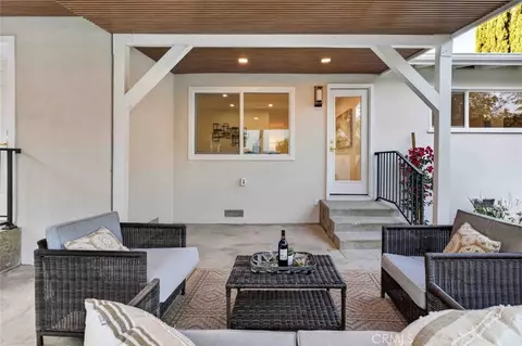 Exterior - 6433 Creemore Ln, Tujunga, CA 91042 photo 7 of 15