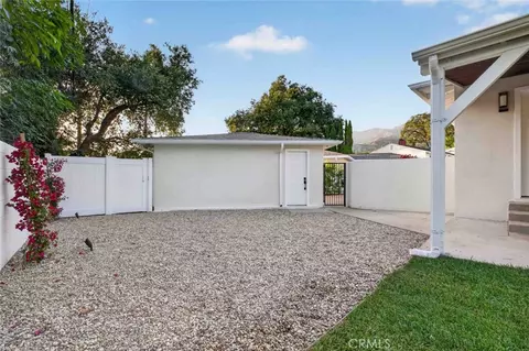 Exterior - 6433 Creemore Ln, Tujunga, CA 91042 photo 11 of 15