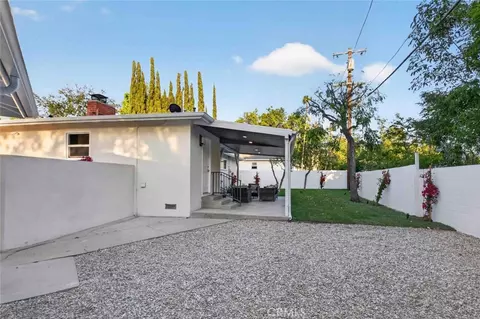 Exterior - 6433 Creemore Ln, Tujunga, CA 91042 photo 8 of 15
