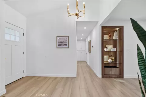 Entry Way - 6433 Creemore Ln, Tujunga, CA 91042 photo 3 of 4