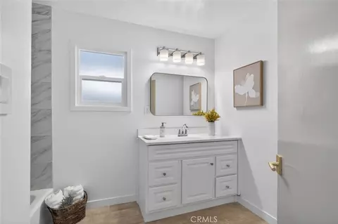 Bath - 6433 Creemore Ln, Tujunga, CA 91042 photo 1 of 4