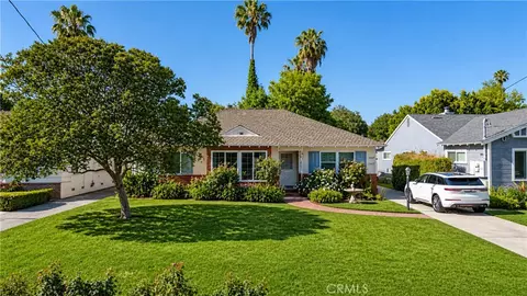 15439 Hart St, Van Nuys, CA 91406
