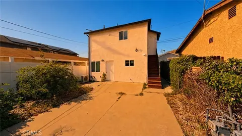 Exterior - 6850 Quinton Ln, Tujunga, CA 91042 photo 4 of 5