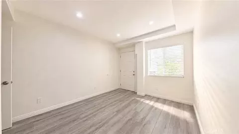Living - 6850 Quinton Ln, Tujunga, CA 91042 photo 1 of 1