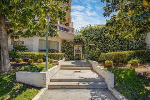 17150 Burbank #23, Encino, CA 91316