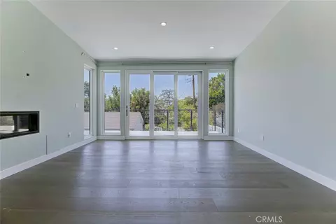 Living - 523 E Fairmount, Burbank, CA 91501 photo 16 of 18