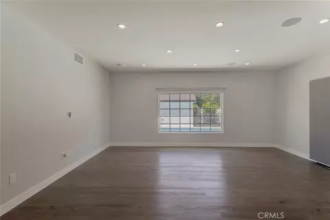 Living - 523 E Fairmount, Burbank, CA 91501 photo 14 of 20