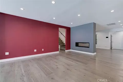 Living - 523 E Fairmount, Burbank, CA 91501 photo 9 of 18