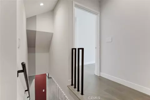 Entry Way - 523 E Fairmount, Burbank, CA 91501 photo 6 of 8