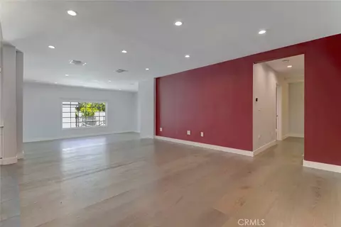 Living - 523 E Fairmount, Burbank, CA 91501 photo 10 of 18