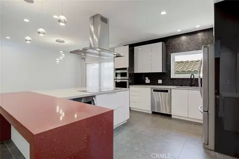 Kitchen - 523 E Fairmount, Burbank, CA 91501 photo 2 of 3