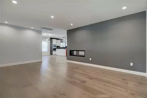 Living - 523 E Fairmount, Burbank, CA 91501 photo 5 of 18
