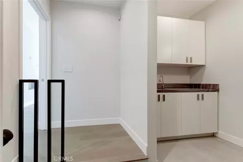 Entry Way - 523 E Fairmount, Burbank, CA 91501 photo 5 of 8