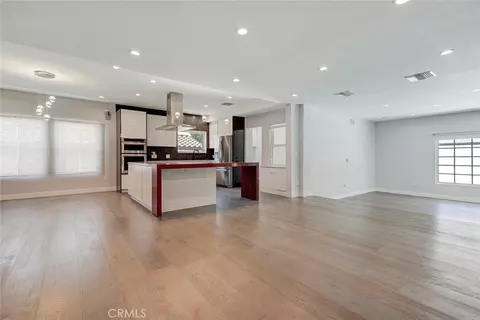 Living - 523 E Fairmount, Burbank, CA 91501 photo 7 of 18