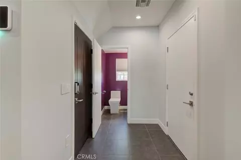 Entry Way - 523 E Fairmount, Burbank, CA 91501 photo 3 of 8