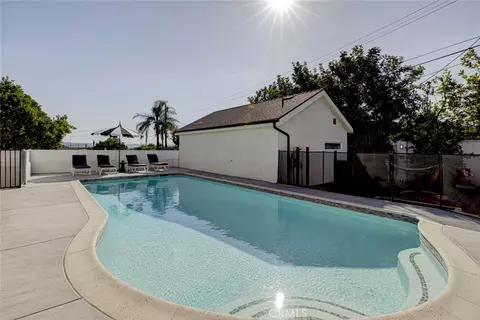 Exterior - 523 E Fairmount, Burbank, CA 91501 photo 4 of 6