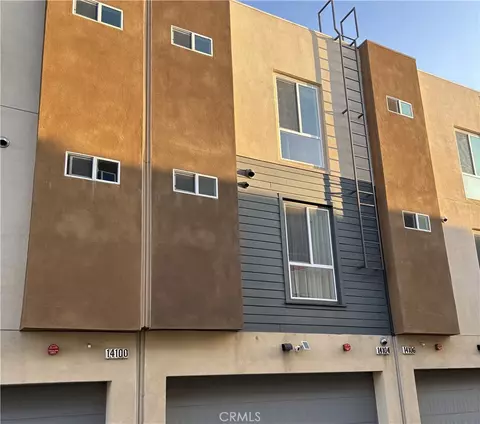 14104 W Monroe Pl, Van Nuys, CA 91405
