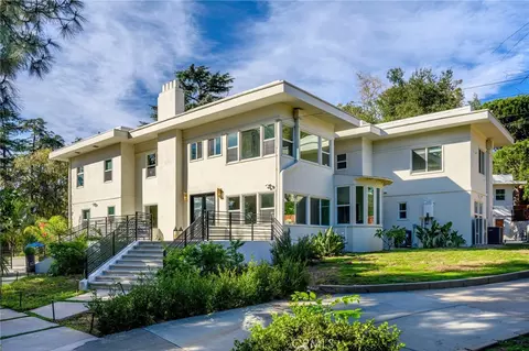 2065 E Altadena, Altadena, CA 91001