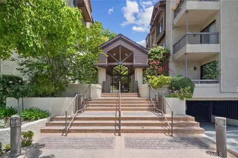 236 N Louise St #104, Glendale, CA 91206