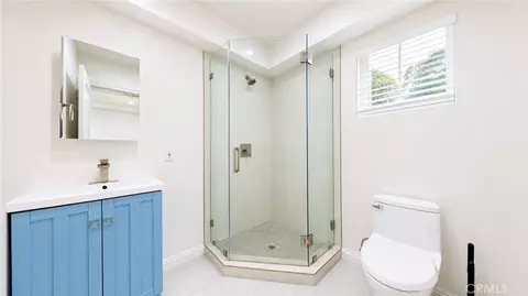 Bath - 6851 Foothill, Tujunga, CA 91042 photo 4 of 4