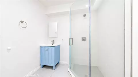 Bath - 6851 Foothill, Tujunga, CA 91042 photo 1 of 4