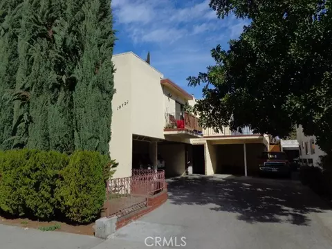 10721 Bloomfield, North Hollywood, CA 91602