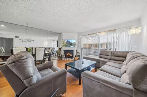1236 1236 N Columbus Ave #27, Glendale, CA 91202