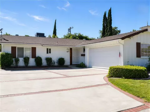 6165 Tony Ave, Woodland Hills, CA 91367
