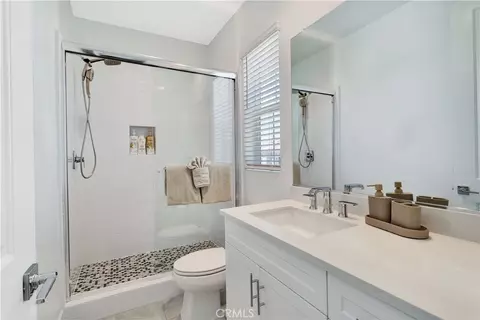 Bath - 84662 Litorale Ct, Indio, CA 92203 photo 2 of 4