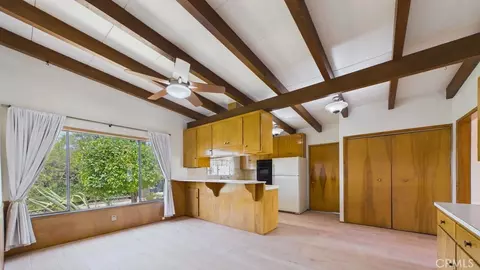 1633 Loma Crest St, Glendale, CA 91205