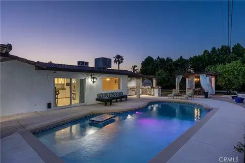 2290 N Victoria, Palm Springs, CA 92262