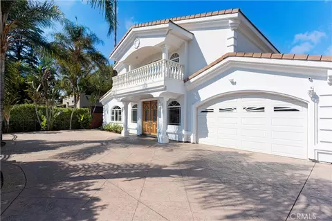5449 Woodman Ave, Sherman Oaks, CA 91401
