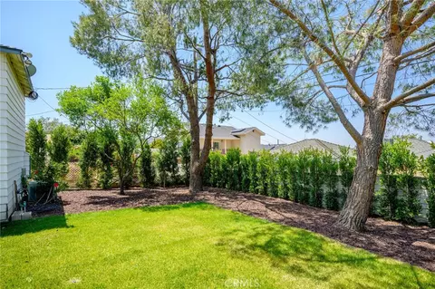 Exterior - 10603 Fernglen Ave, Tujunga, CA 91042 photo 4 of 10