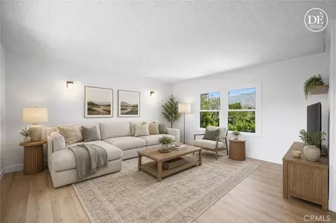Living - 10603 Fernglen Ave, Tujunga, CA 91042 photo 5 of 5